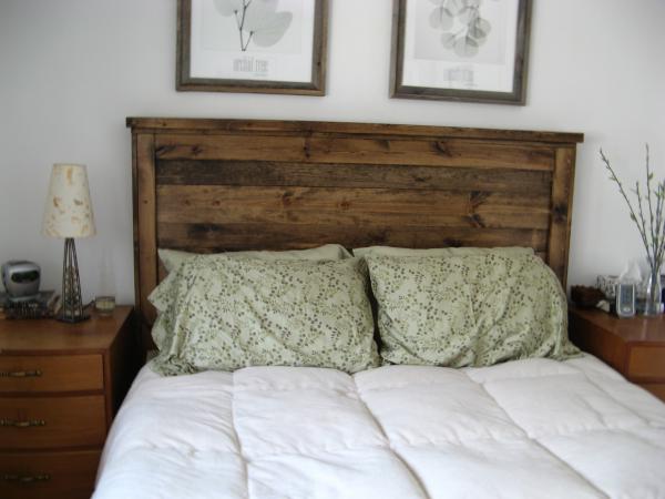 10 Awesome Bedroom Decor Ideas with Wooden Headboards ...
