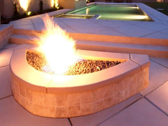 Outdoor Natural Gas Fire Pit